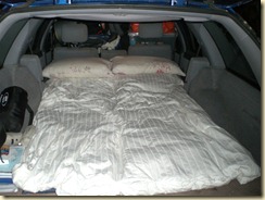 unser Bett im Auto :-)