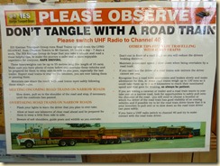 Wie verhalte ich mich, wenn ich einen Road Train sehe?